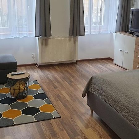 Monika'S Apartment Karlsbad Buitenkant foto